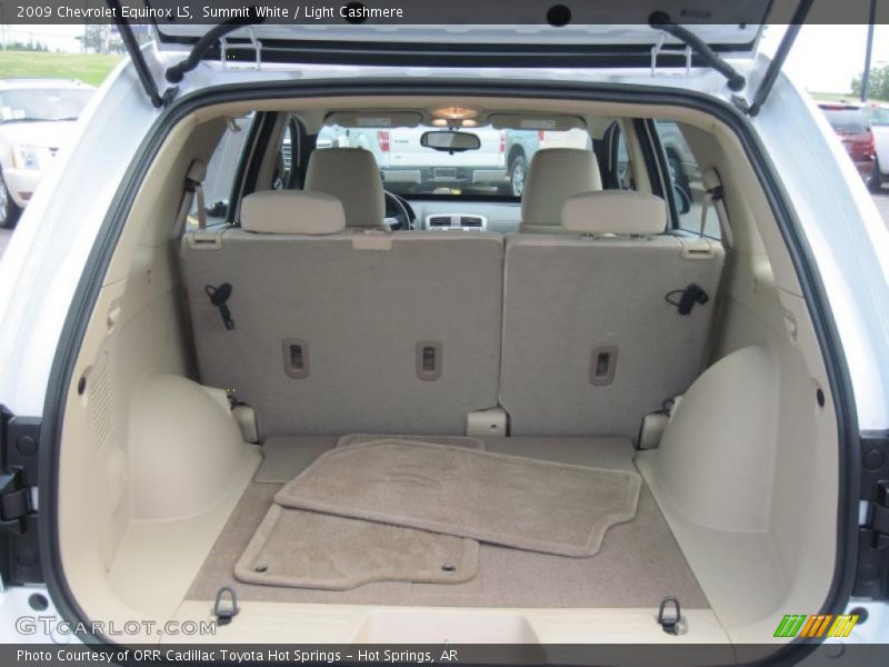 Summit White / Light Cashmere 2009 Chevrolet Equinox LS