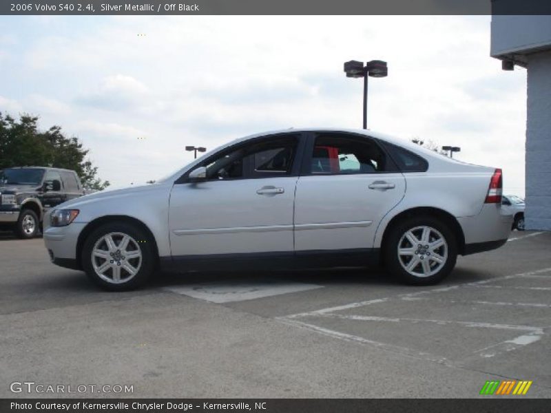 Silver Metallic / Off Black 2006 Volvo S40 2.4i