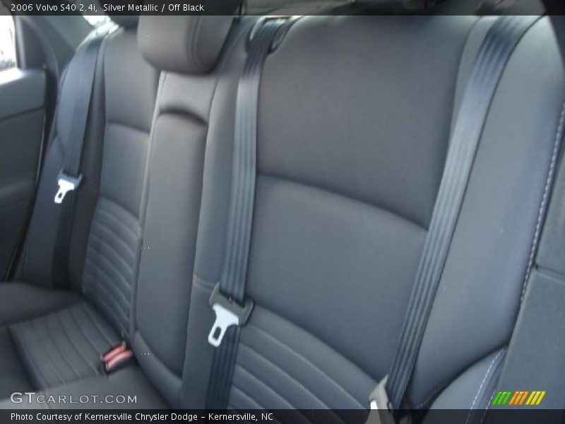 Silver Metallic / Off Black 2006 Volvo S40 2.4i