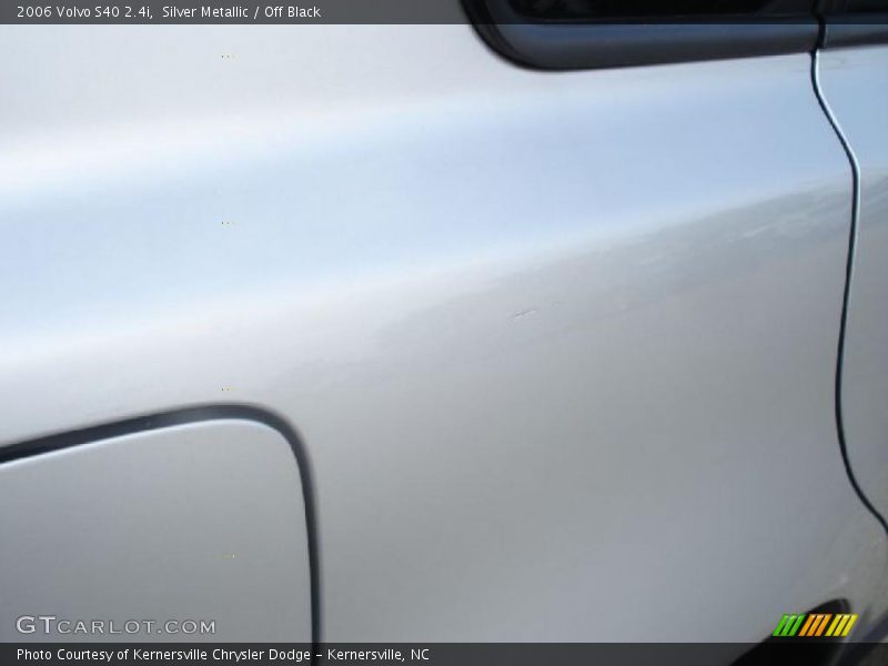 Silver Metallic / Off Black 2006 Volvo S40 2.4i