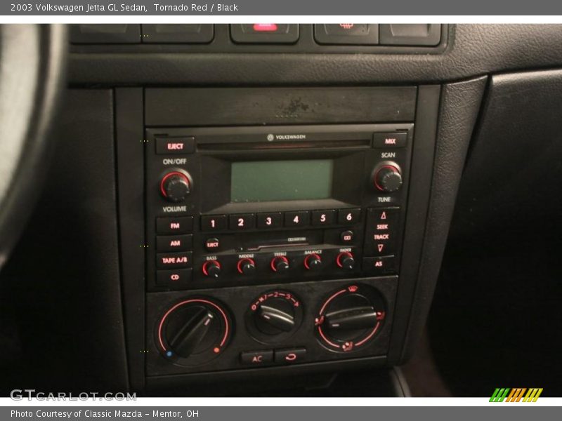 Tornado Red / Black 2003 Volkswagen Jetta GL Sedan
