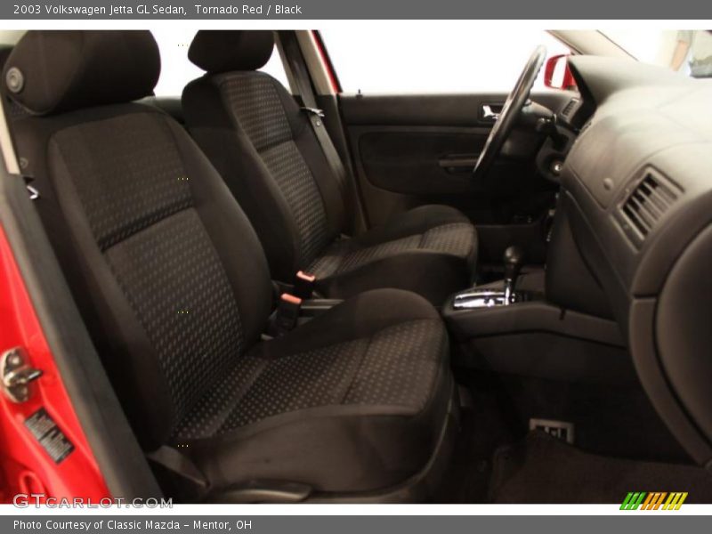 Tornado Red / Black 2003 Volkswagen Jetta GL Sedan