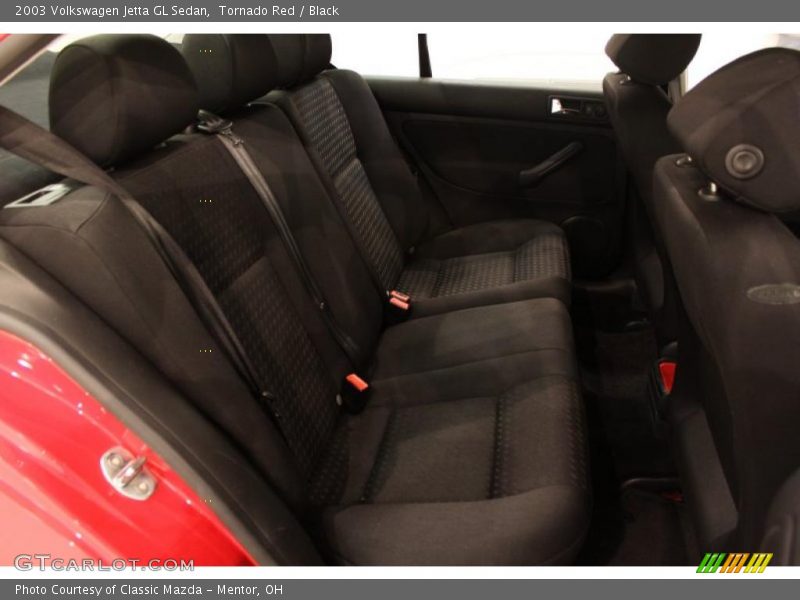 Tornado Red / Black 2003 Volkswagen Jetta GL Sedan