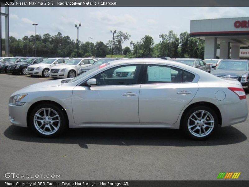 Radiant Silver Metallic / Charcoal 2009 Nissan Maxima 3.5 S
