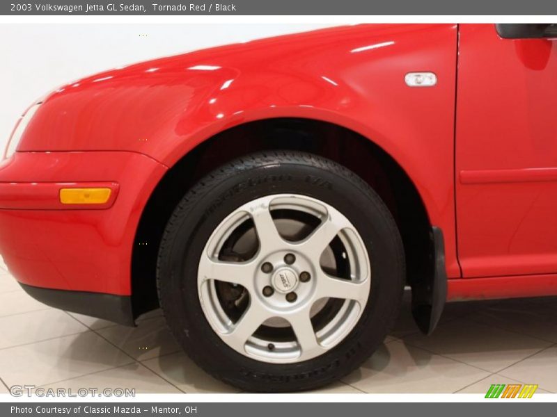 Tornado Red / Black 2003 Volkswagen Jetta GL Sedan