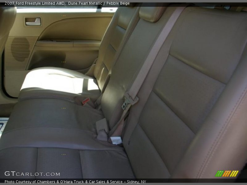 Dune Pearl Metallic / Pebble Beige 2007 Ford Freestyle Limited AWD