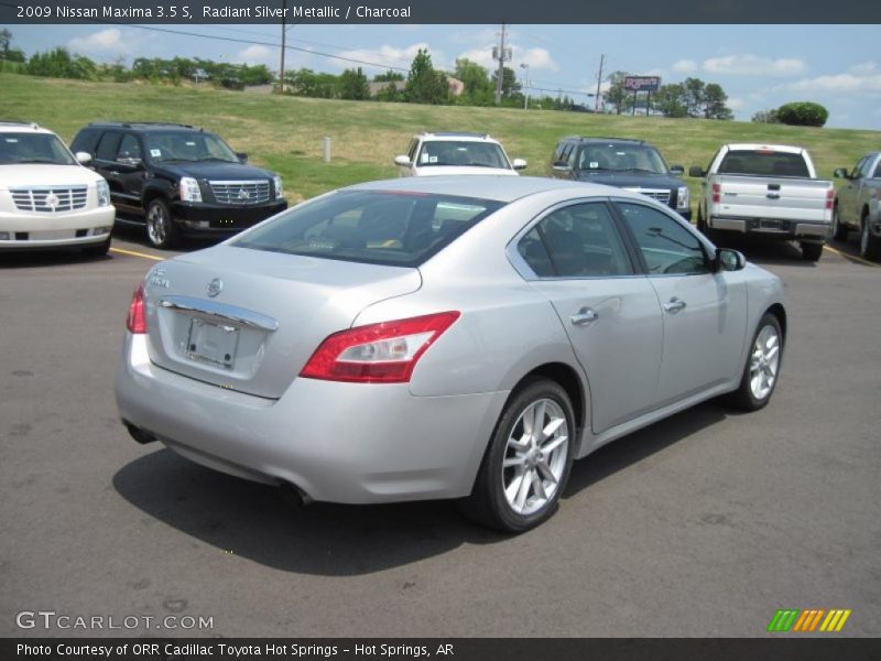 Radiant Silver Metallic / Charcoal 2009 Nissan Maxima 3.5 S