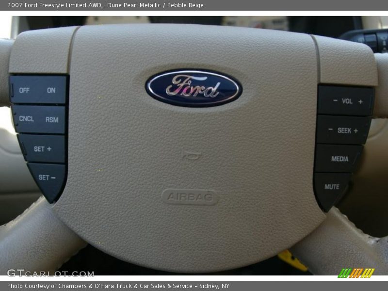 Dune Pearl Metallic / Pebble Beige 2007 Ford Freestyle Limited AWD