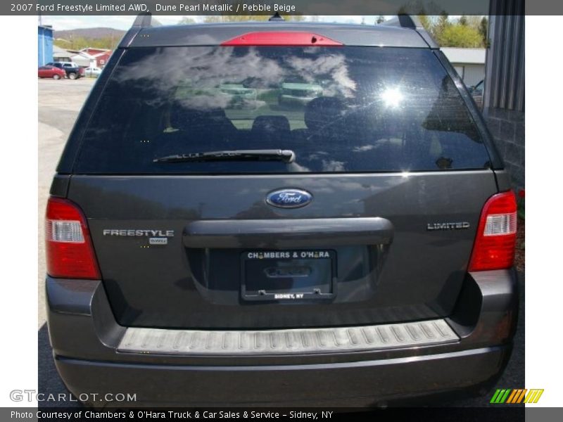 Dune Pearl Metallic / Pebble Beige 2007 Ford Freestyle Limited AWD
