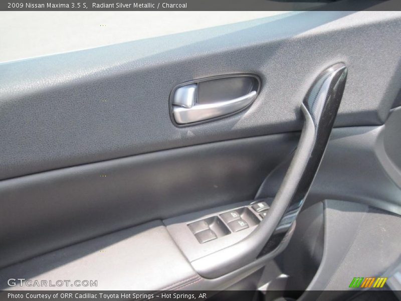 Radiant Silver Metallic / Charcoal 2009 Nissan Maxima 3.5 S