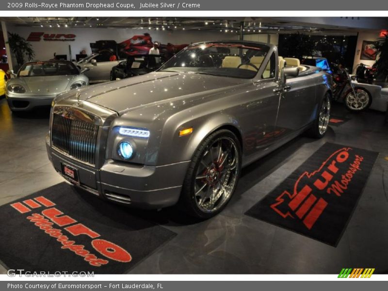 Jubilee Silver / Creme 2009 Rolls-Royce Phantom Drophead Coupe
