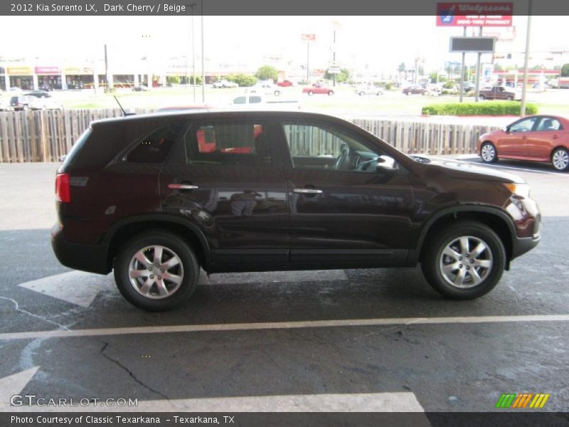 Dark Cherry / Beige 2012 Kia Sorento LX