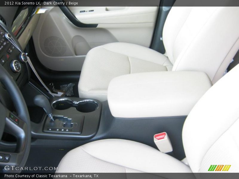 Dark Cherry / Beige 2012 Kia Sorento LX