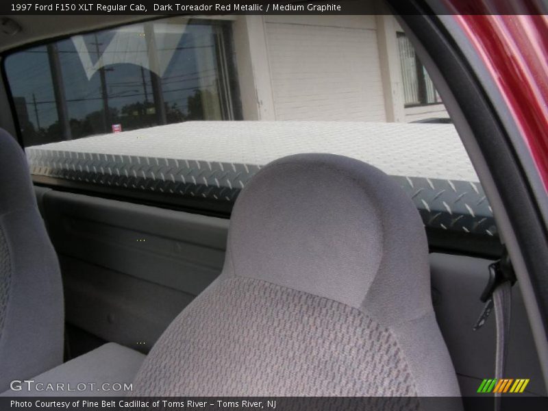 Dark Toreador Red Metallic / Medium Graphite 1997 Ford F150 XLT Regular Cab