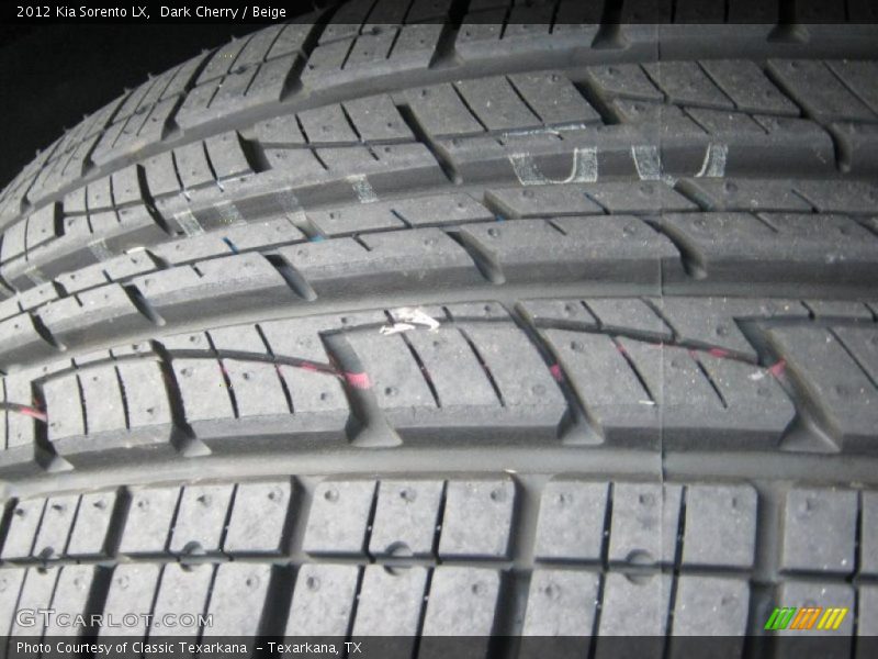 Dark Cherry / Beige 2012 Kia Sorento LX