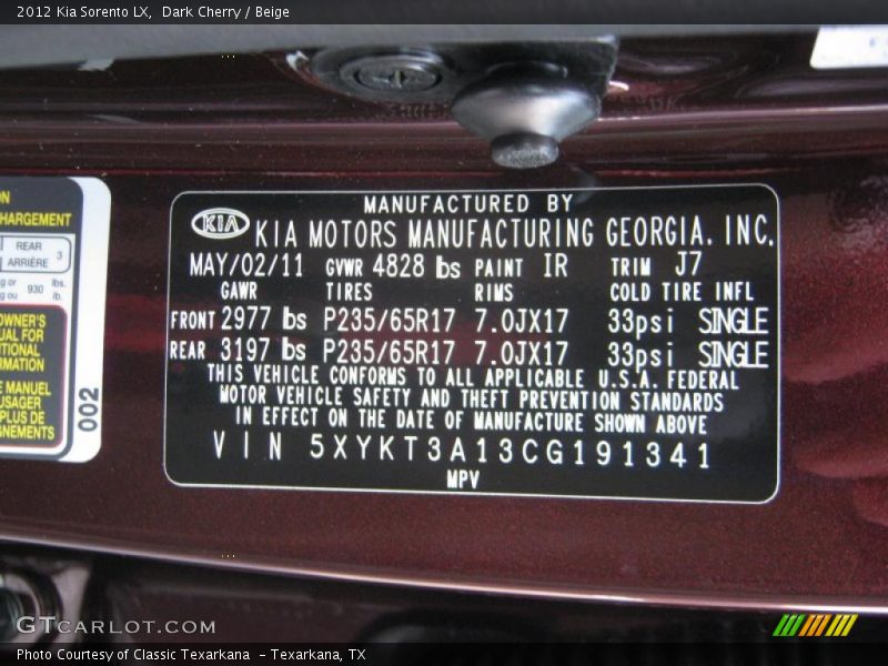 Dark Cherry / Beige 2012 Kia Sorento LX