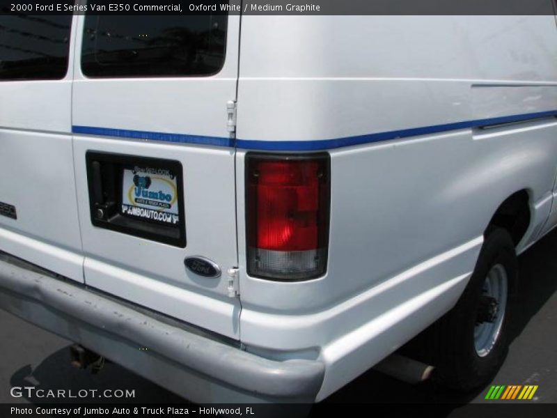 Oxford White / Medium Graphite 2000 Ford E Series Van E350 Commercial
