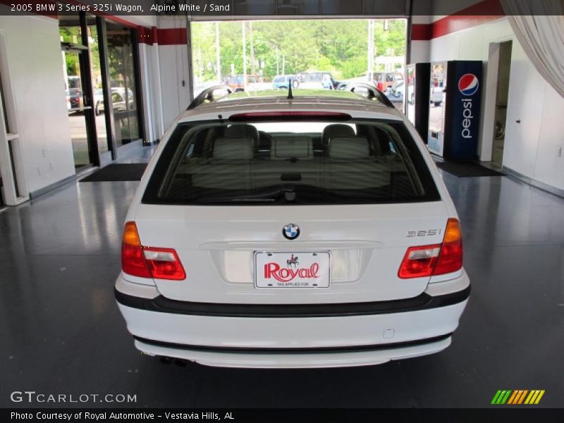 Alpine White / Sand 2005 BMW 3 Series 325i Wagon