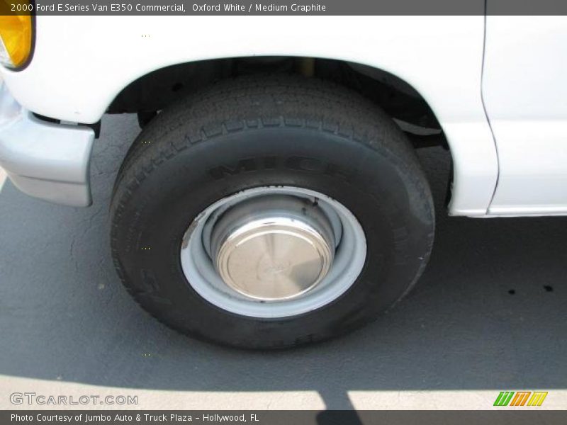 Oxford White / Medium Graphite 2000 Ford E Series Van E350 Commercial