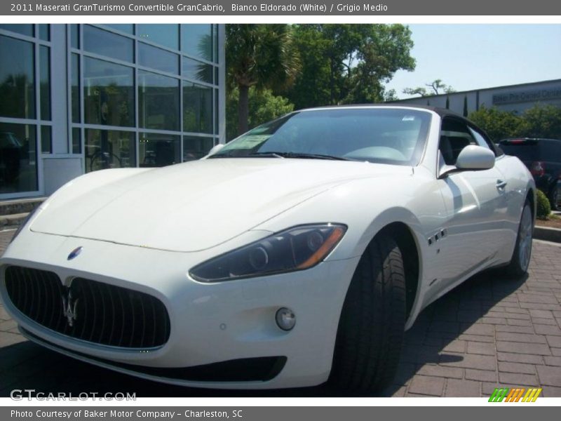 Bianco Eldorado (White) / Grigio Medio 2011 Maserati GranTurismo Convertible GranCabrio