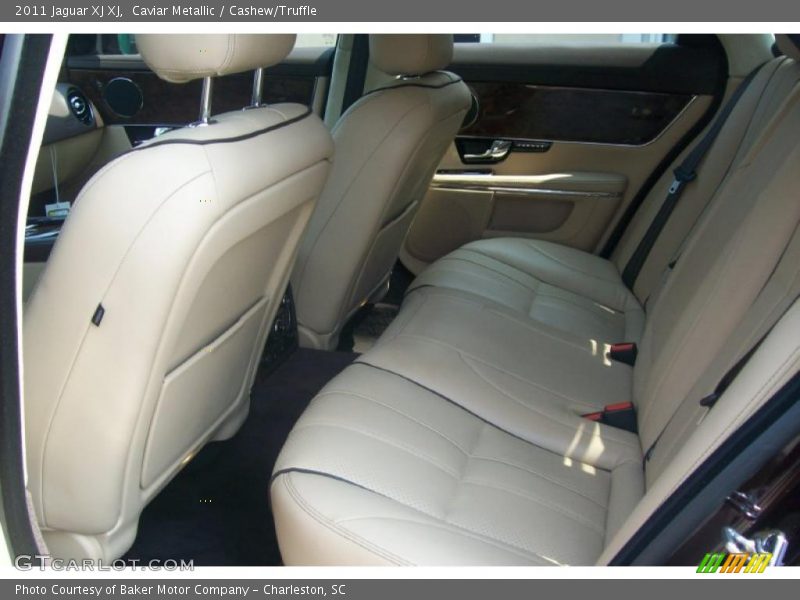  2011 XJ XJ Cashew/Truffle Interior