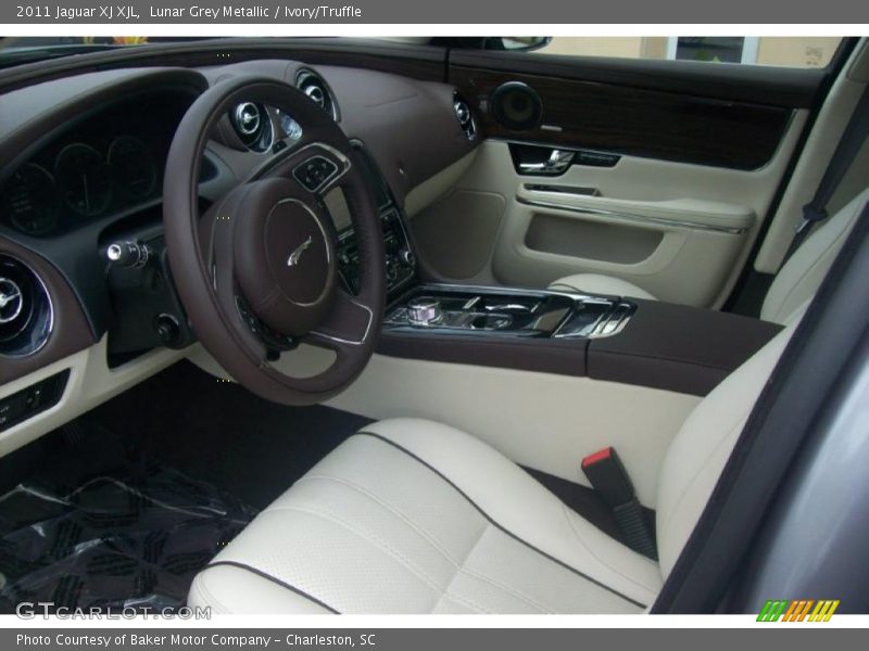 2011 XJ XJL Ivory/Truffle Interior