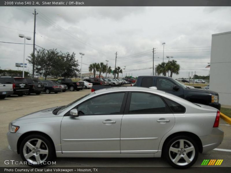 Silver Metallic / Off-Black 2008 Volvo S40 2.4i