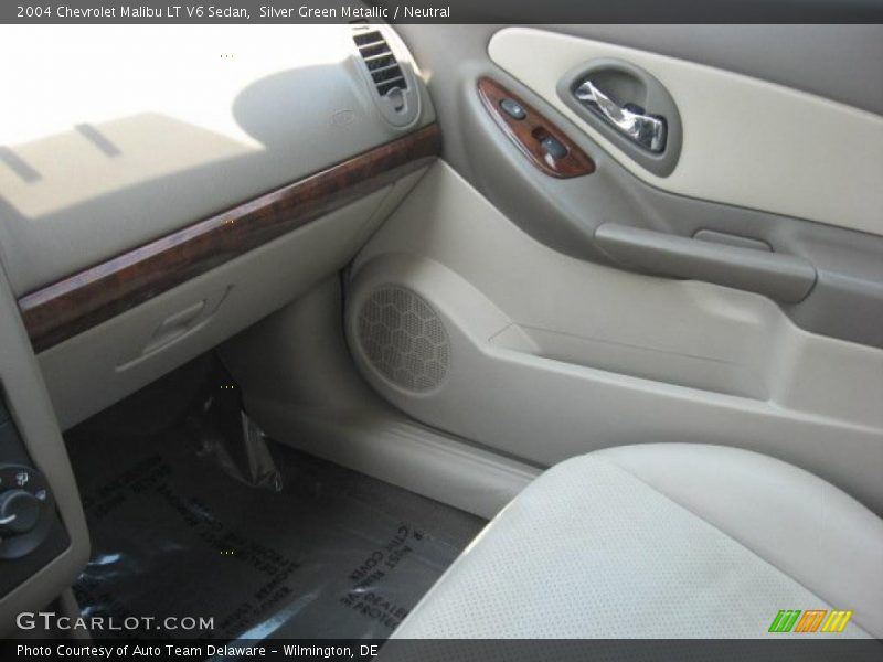 Silver Green Metallic / Neutral 2004 Chevrolet Malibu LT V6 Sedan