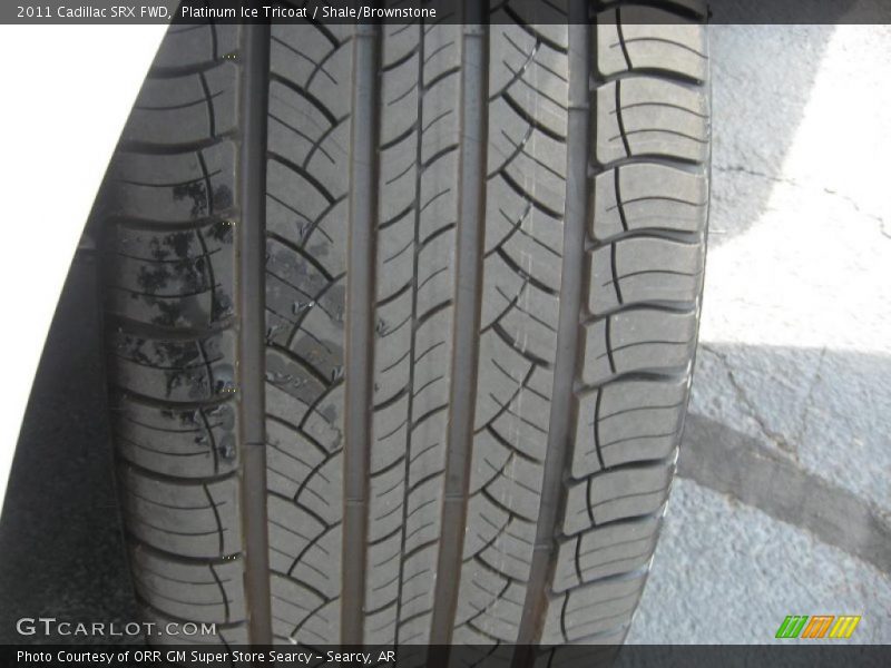 Platinum Ice Tricoat / Shale/Brownstone 2011 Cadillac SRX FWD