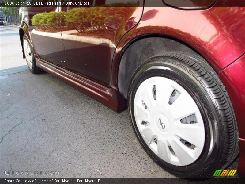 Salsa Red Pearl / Dark Charcoal 2006 Scion xB