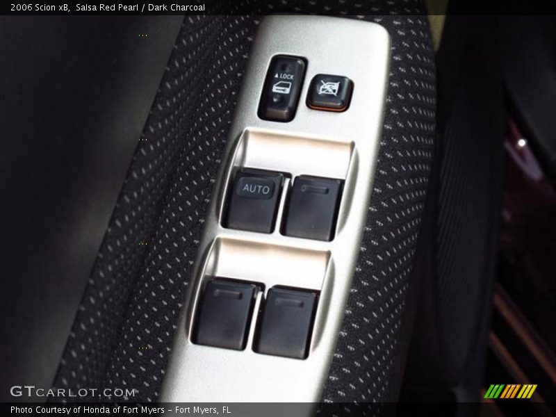 Salsa Red Pearl / Dark Charcoal 2006 Scion xB