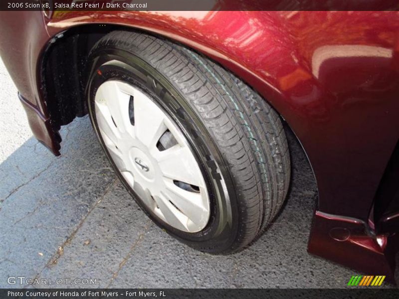 Salsa Red Pearl / Dark Charcoal 2006 Scion xB