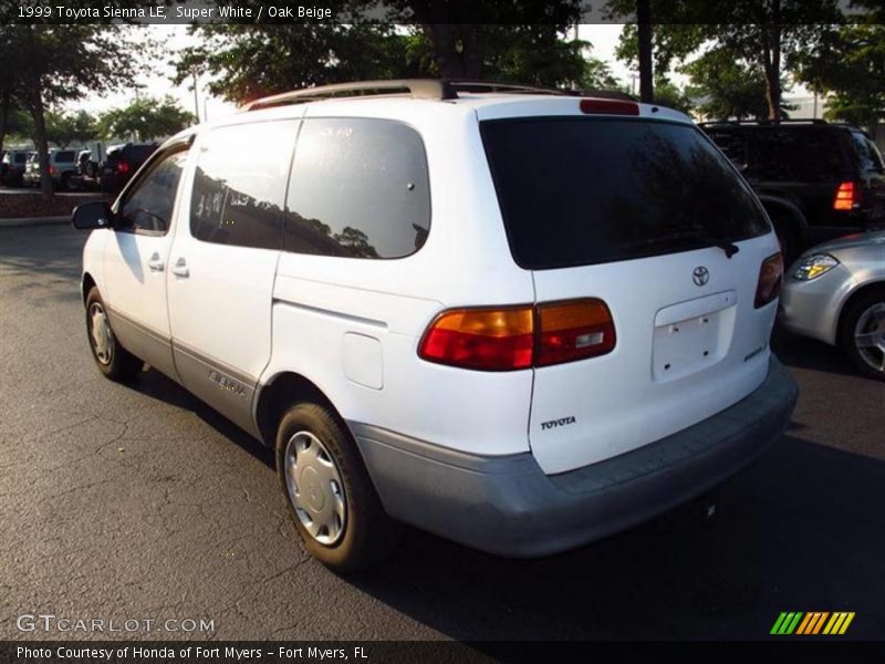 Super White / Oak Beige 1999 Toyota Sienna LE