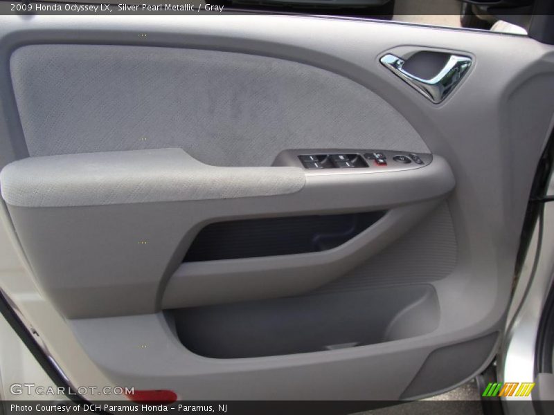 Silver Pearl Metallic / Gray 2009 Honda Odyssey LX