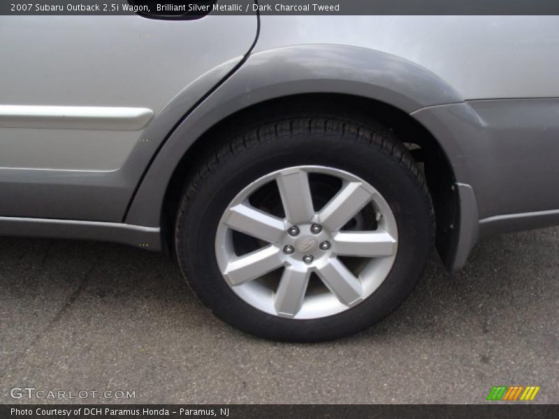 Brilliant Silver Metallic / Dark Charcoal Tweed 2007 Subaru Outback 2.5i Wagon
