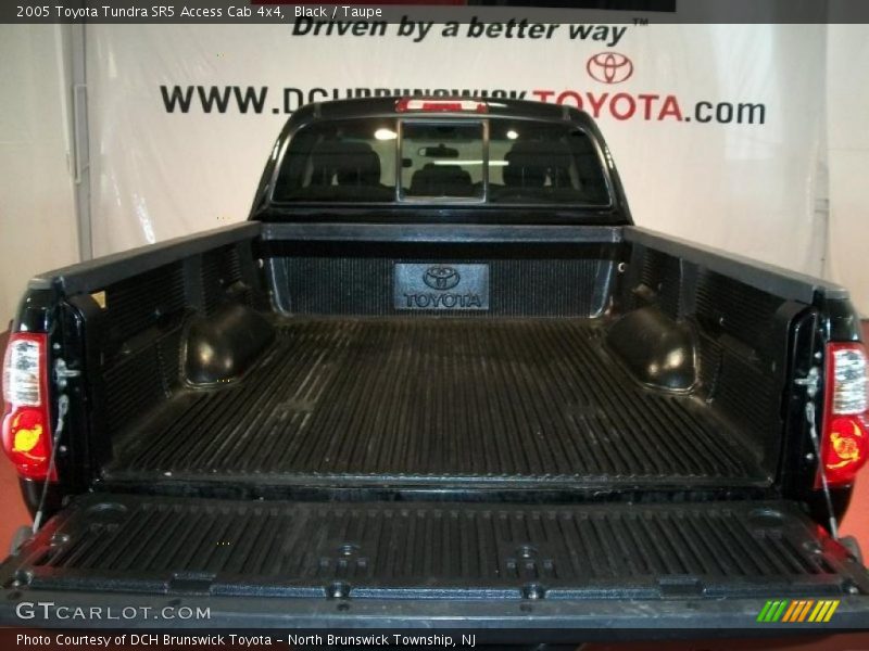 Black / Taupe 2005 Toyota Tundra SR5 Access Cab 4x4
