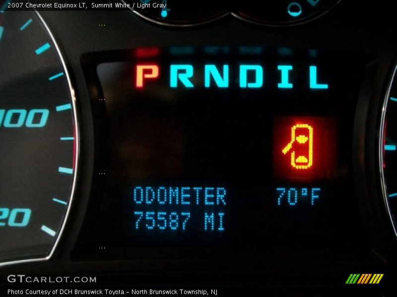 Summit White / Light Gray 2007 Chevrolet Equinox LT