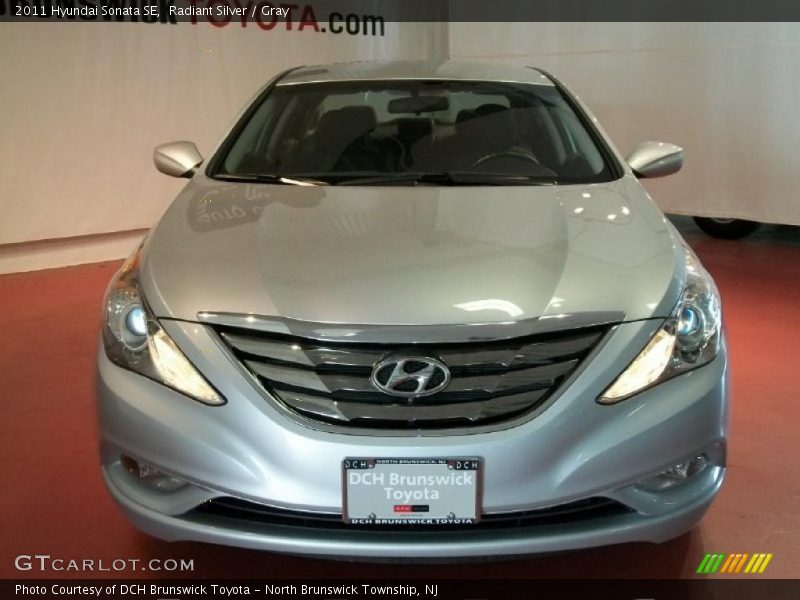 Radiant Silver / Gray 2011 Hyundai Sonata SE