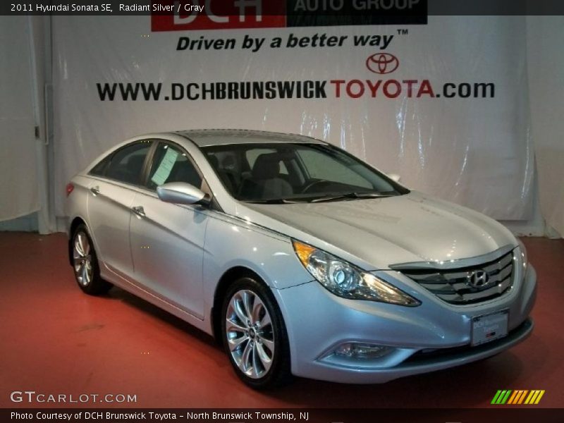 Radiant Silver / Gray 2011 Hyundai Sonata SE