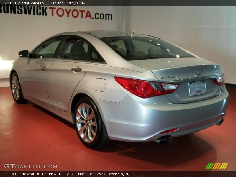 Radiant Silver / Gray 2011 Hyundai Sonata SE