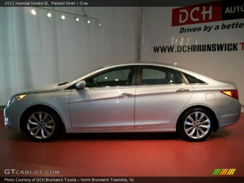 Radiant Silver / Gray 2011 Hyundai Sonata SE