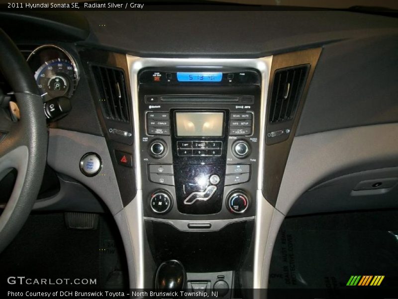 Radiant Silver / Gray 2011 Hyundai Sonata SE