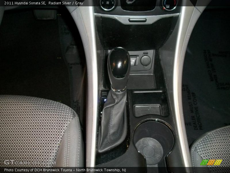 Radiant Silver / Gray 2011 Hyundai Sonata SE