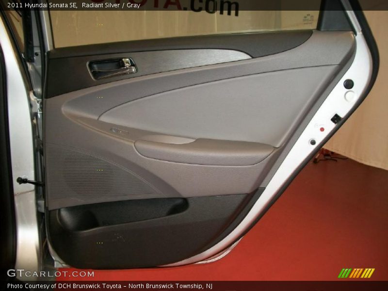 Radiant Silver / Gray 2011 Hyundai Sonata SE