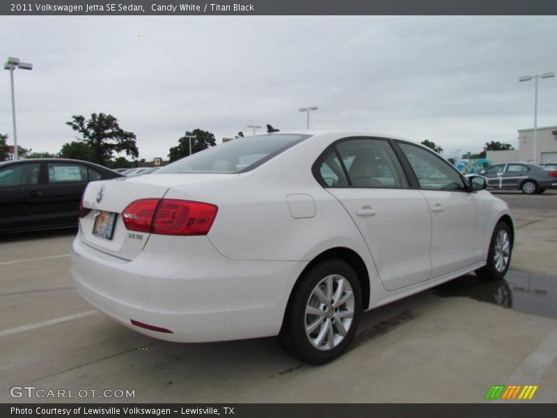 Candy White / Titan Black 2011 Volkswagen Jetta SE Sedan