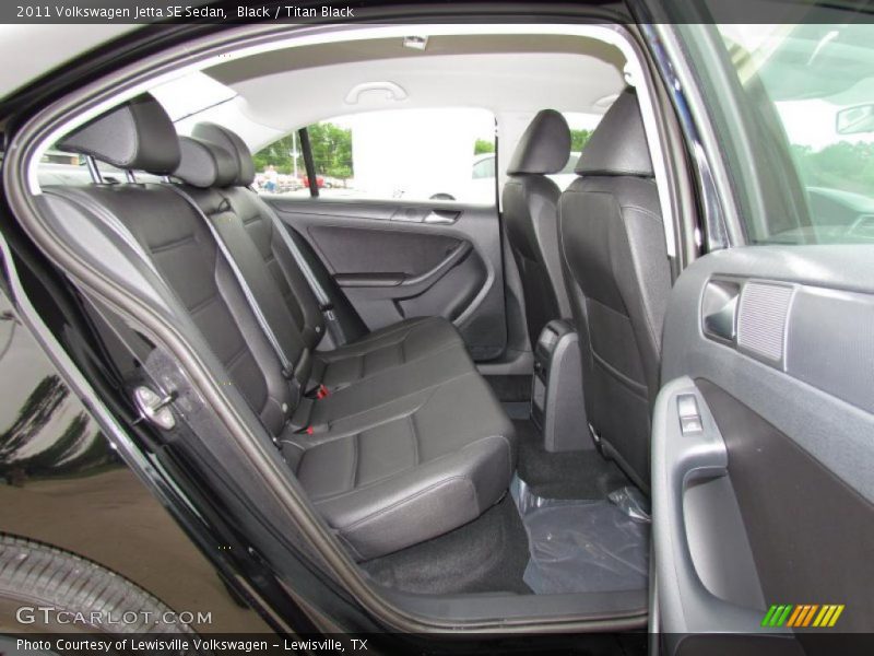Black / Titan Black 2011 Volkswagen Jetta SE Sedan