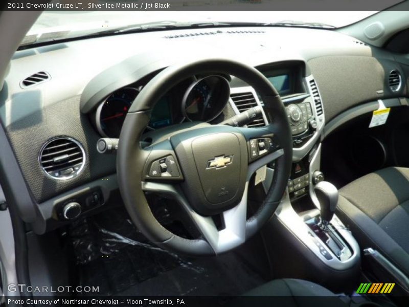 Silver Ice Metallic / Jet Black 2011 Chevrolet Cruze LT