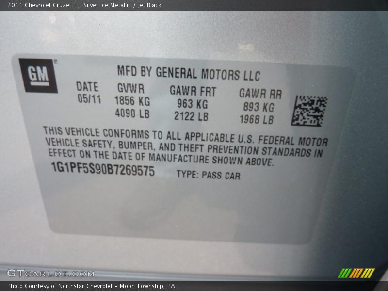 Silver Ice Metallic / Jet Black 2011 Chevrolet Cruze LT