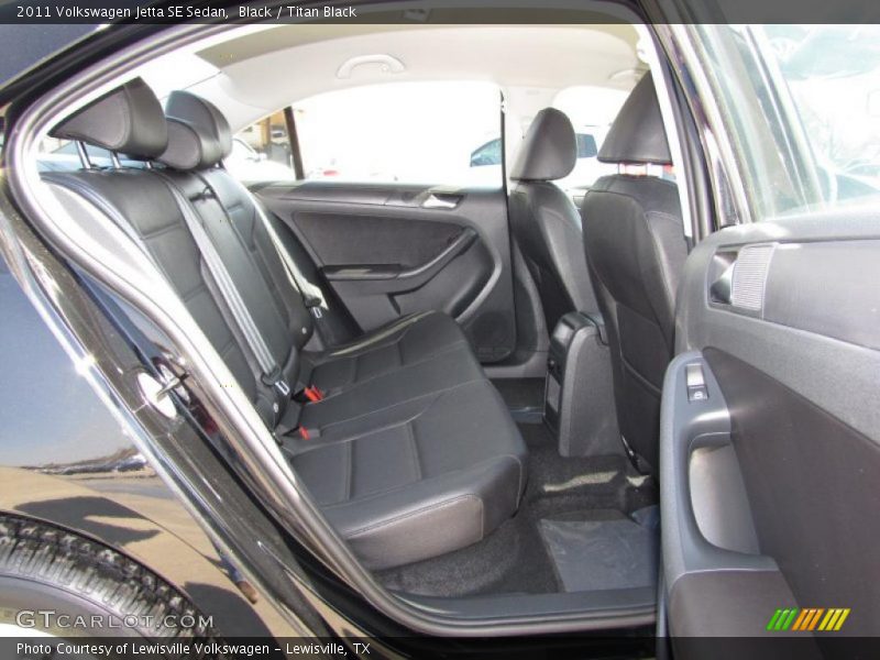 Black / Titan Black 2011 Volkswagen Jetta SE Sedan