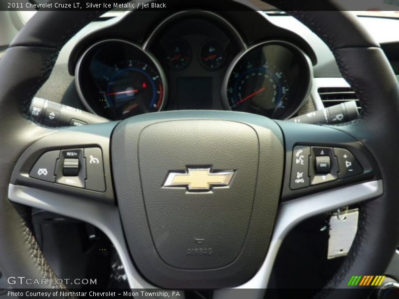 Silver Ice Metallic / Jet Black 2011 Chevrolet Cruze LT